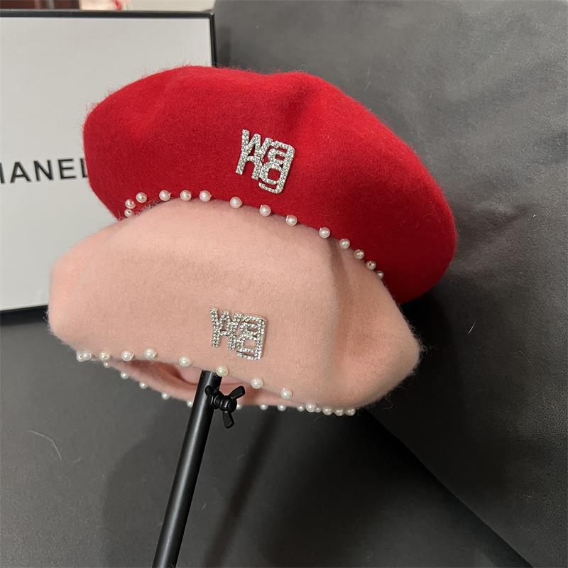 冬季新年节日大红色贝雷帽珍珠喜庆字母韩版保暖加厚羊毛呢画家帽