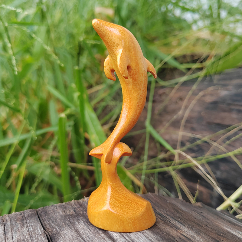 实木雕刻海豚摆件木质雕刻卡通可爱海豚家居装饰品桌面摆件工艺品