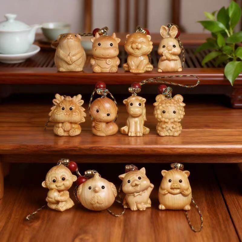 小众木作木质雕刻十二生肖吊坠男女情侣手机链包包挂件文玩手把件