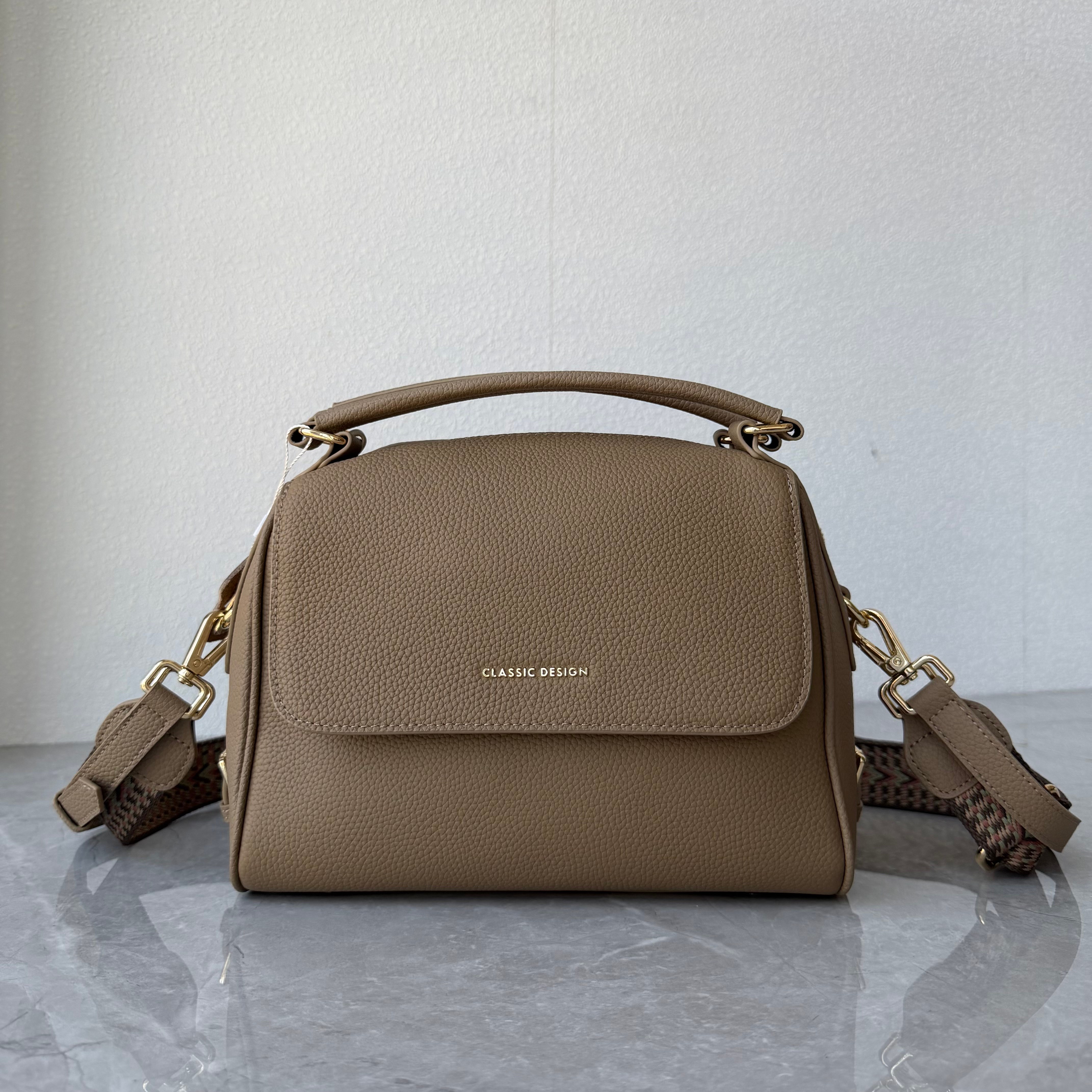 公司单头层牛皮双肩带枕头包欧美时尚手提包大容量百搭单肩斜跨包