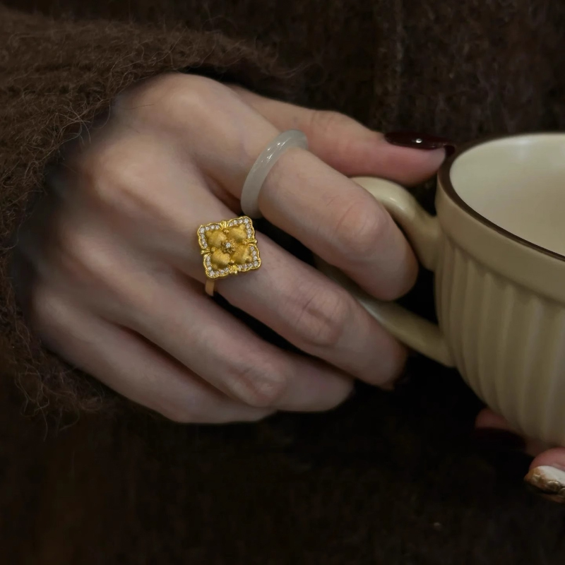 浪漫传说四叶草菱形方块戒指女