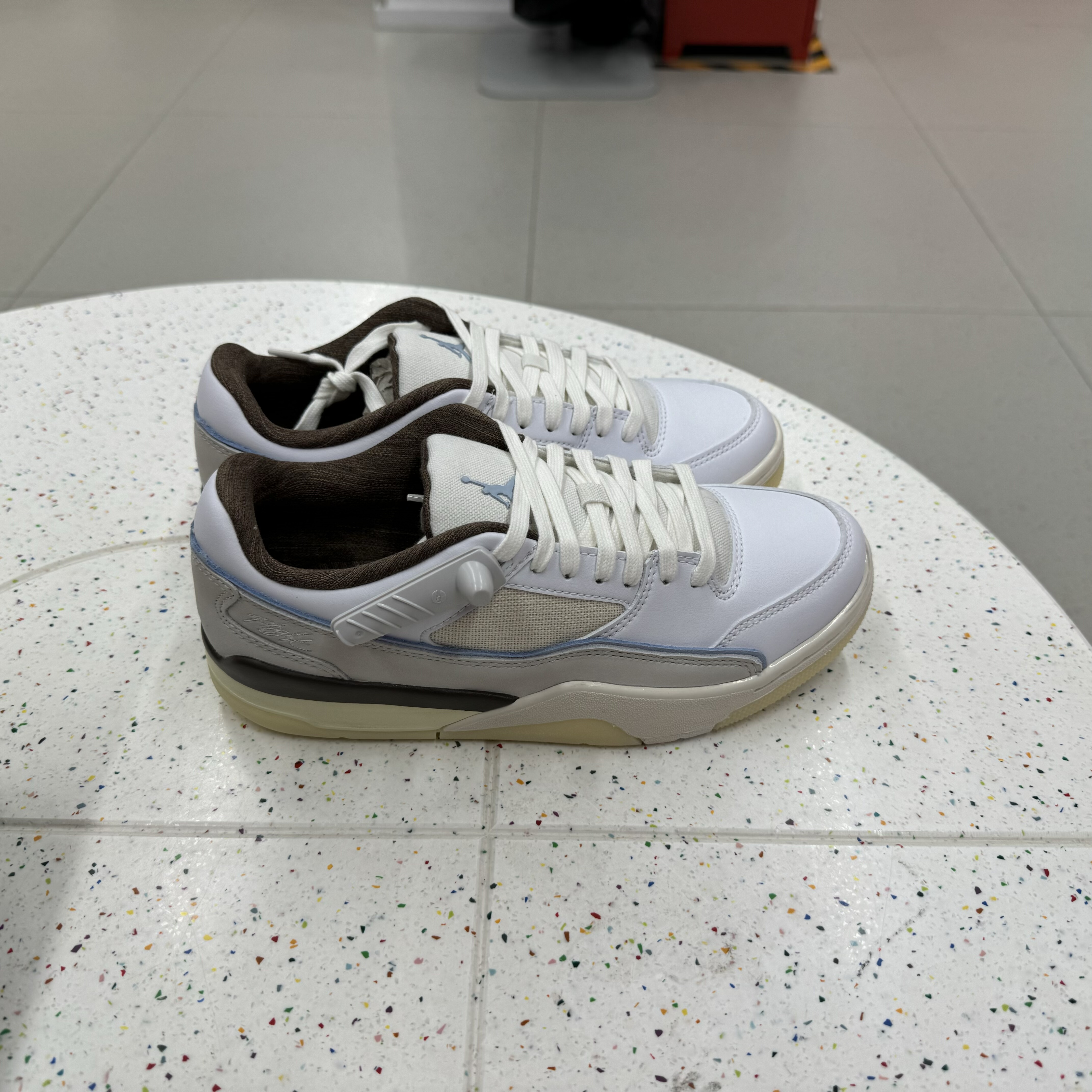 犇犇运动Nike/ JORDAN FLIGHT COURT 男子耐磨休闲鞋 IB8858-141