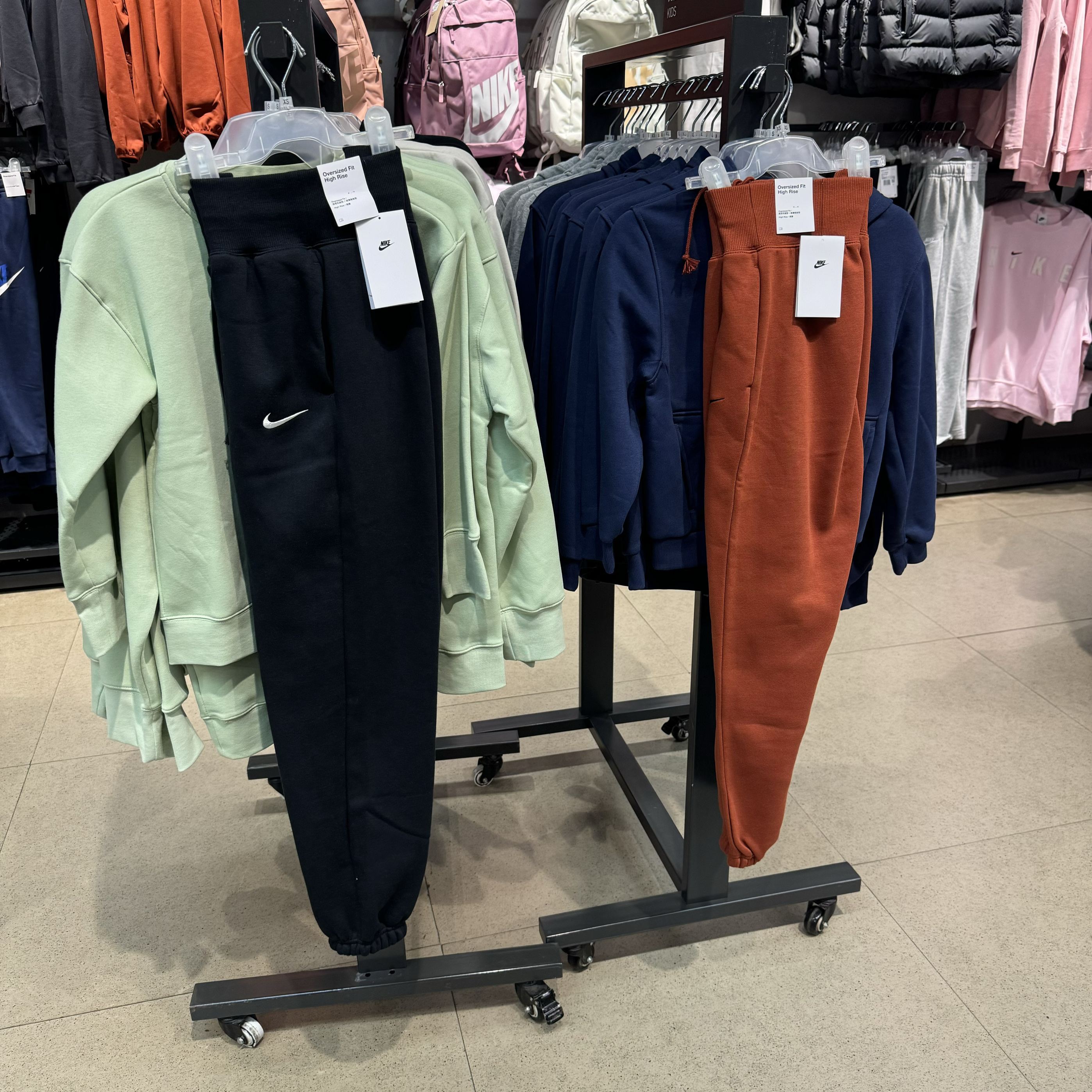犇犇运动Nike/耐克 女子休闲加绒保暖针织宽松束脚长裤DQ5888-010