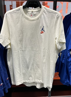犇犇运动Nike/Jordan 男子圆领印花图案宽松透气棉T恤IB7527-133