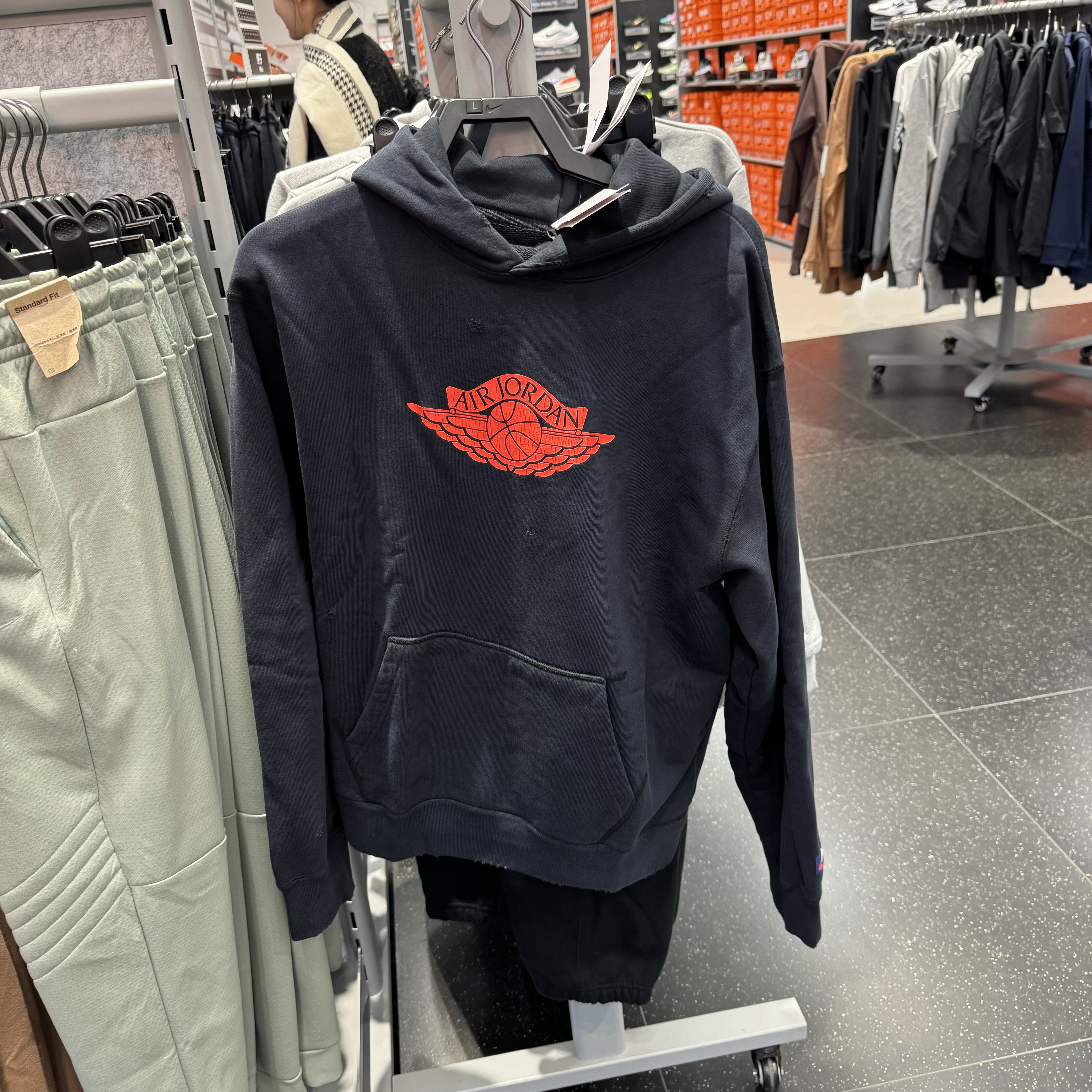 犇犇运动Nike/ 男子圈绒舒适复古破洞休闲套头衫卫衣IB3004-010