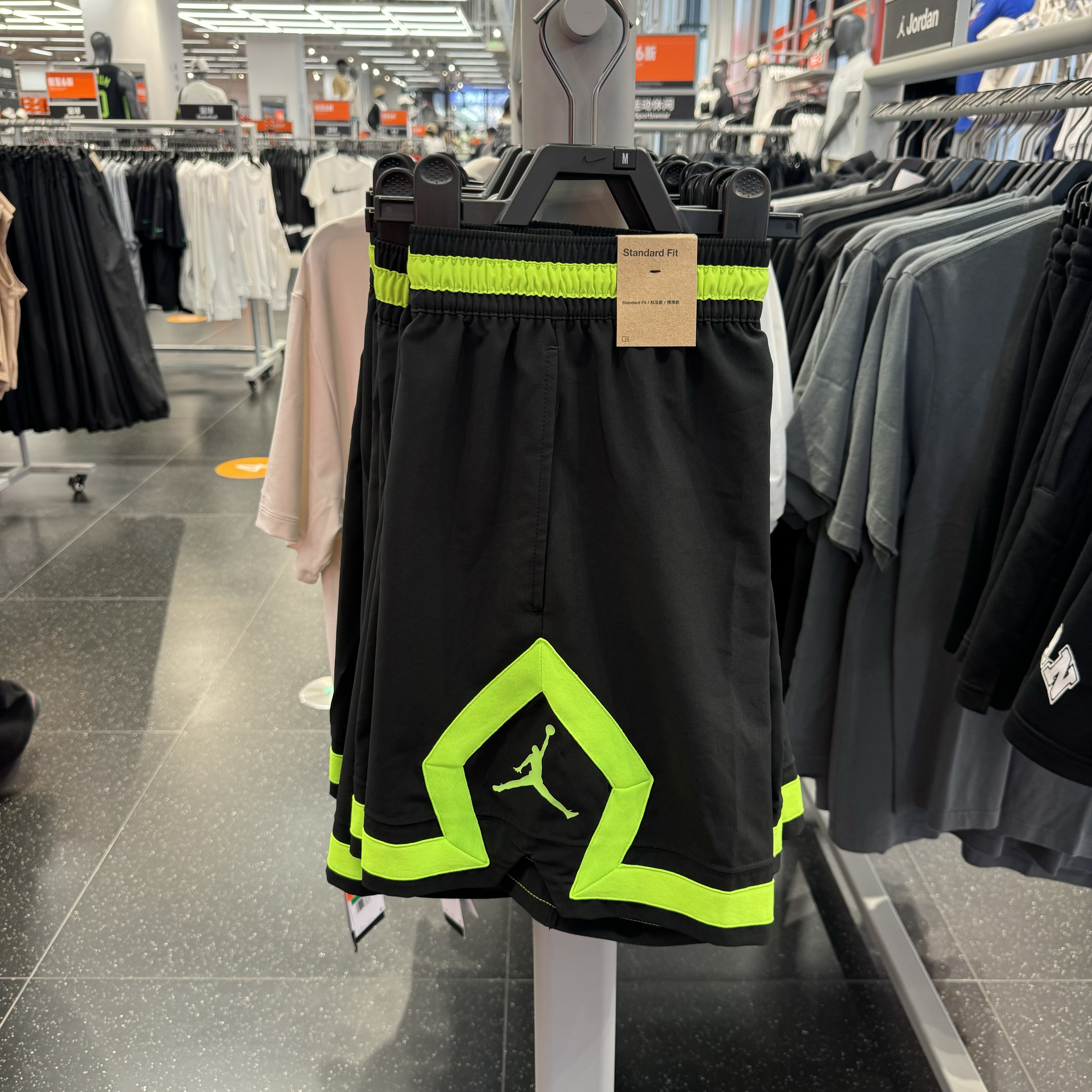 犇犇运动Nike/Jordan Brand 快干透气条纹梭织休闲短裤FQ2990-014