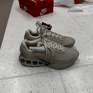 犇犇运动Nike/AIR MAX 女气垫舒适休闲鞋FJ3145-HV5760-HV4861