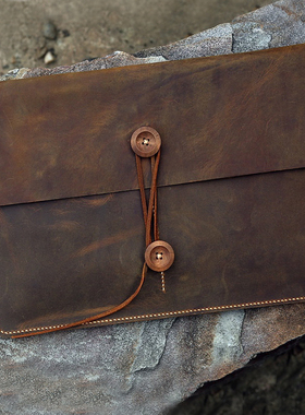 适用于苹果Macbook电脑包欧美复古头层牛皮棕色手工真皮疯马带盖MACX05C-N