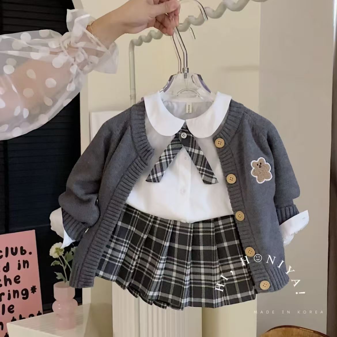 女童春秋季2025新款儿童女孩洋气秋装jk学院风套装裙子三件套公主