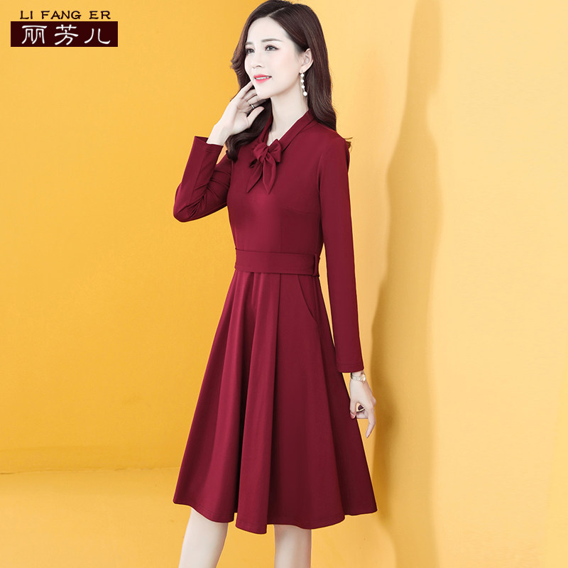 2020新款秋冬裙子女装打底连衣裙欧货年早秋流行秋装长款长裙洋气