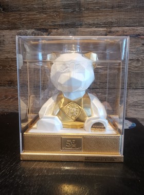 星巴克50周年纪念款陶瓷熊摆件礼盒限定潮玩女神铭牌金围裙熊现货