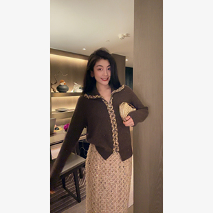 N.COU妮蔻25冬新款 绵羊毛编织拼接设计感洋气翻领软糯针织开衫