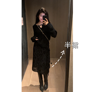 N.COU妮蔻25冬新款 时髦气质高级感黑色不规则刺绣高腰重工半身裙