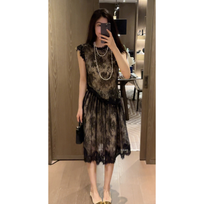 2N.COU妮蔻26夏新款法式轻奢轻熟风V领蕾丝绑带显瘦马甲半裙套装