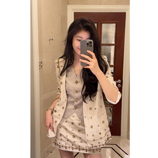 套装 名媛气质小香风设计感重工珠绣亚麻V领西装 N.COU妮蔻25秋新款