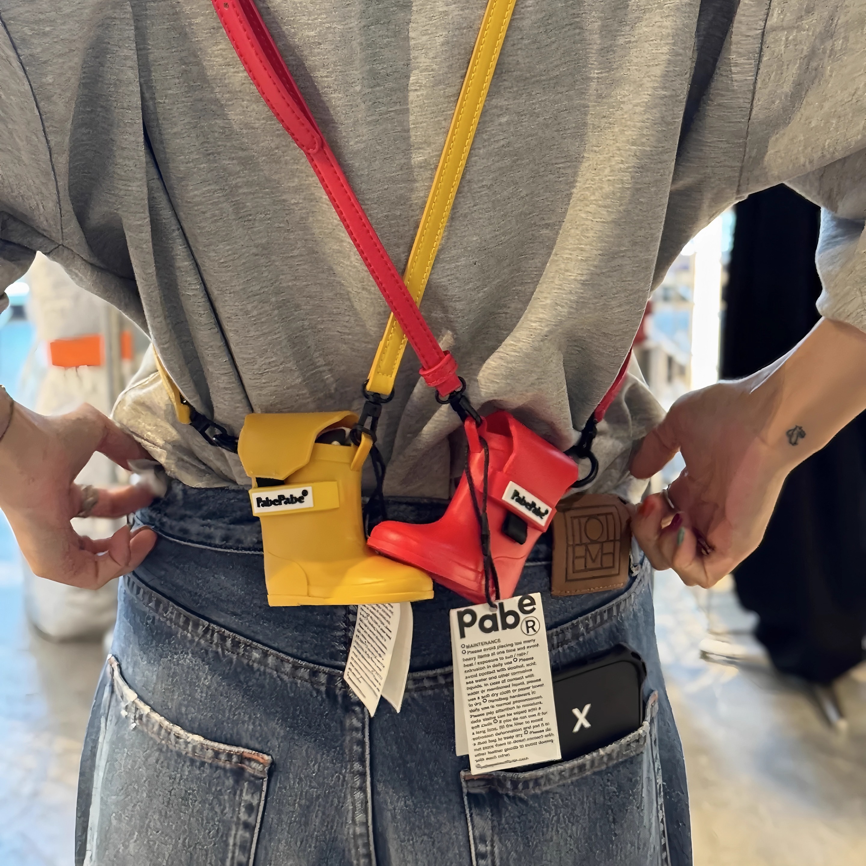 经典纯色雨靴造型迷你耳机包