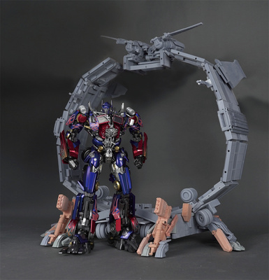 变形玩具擎天柱车厢黑苹果合金