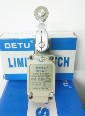 德图DETU 双回路防水限位行程开关 WLCA2-2 滚轮摆臂型