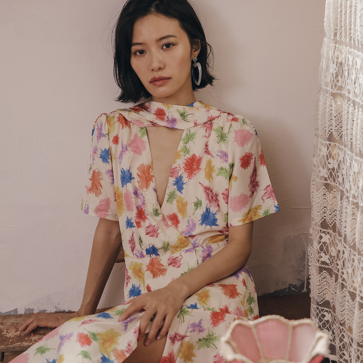 新款法式彩色碎花裙仙女裙中长款森系收腰连衣裙减龄港风复古系带