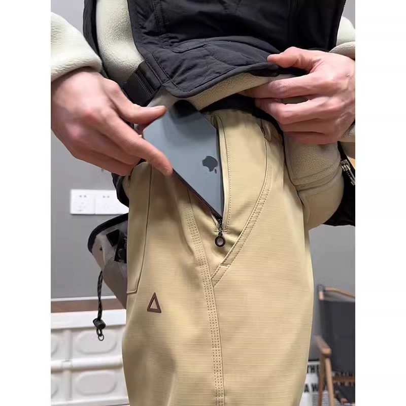 卡其色三防软壳加绒冲锋裤男春季