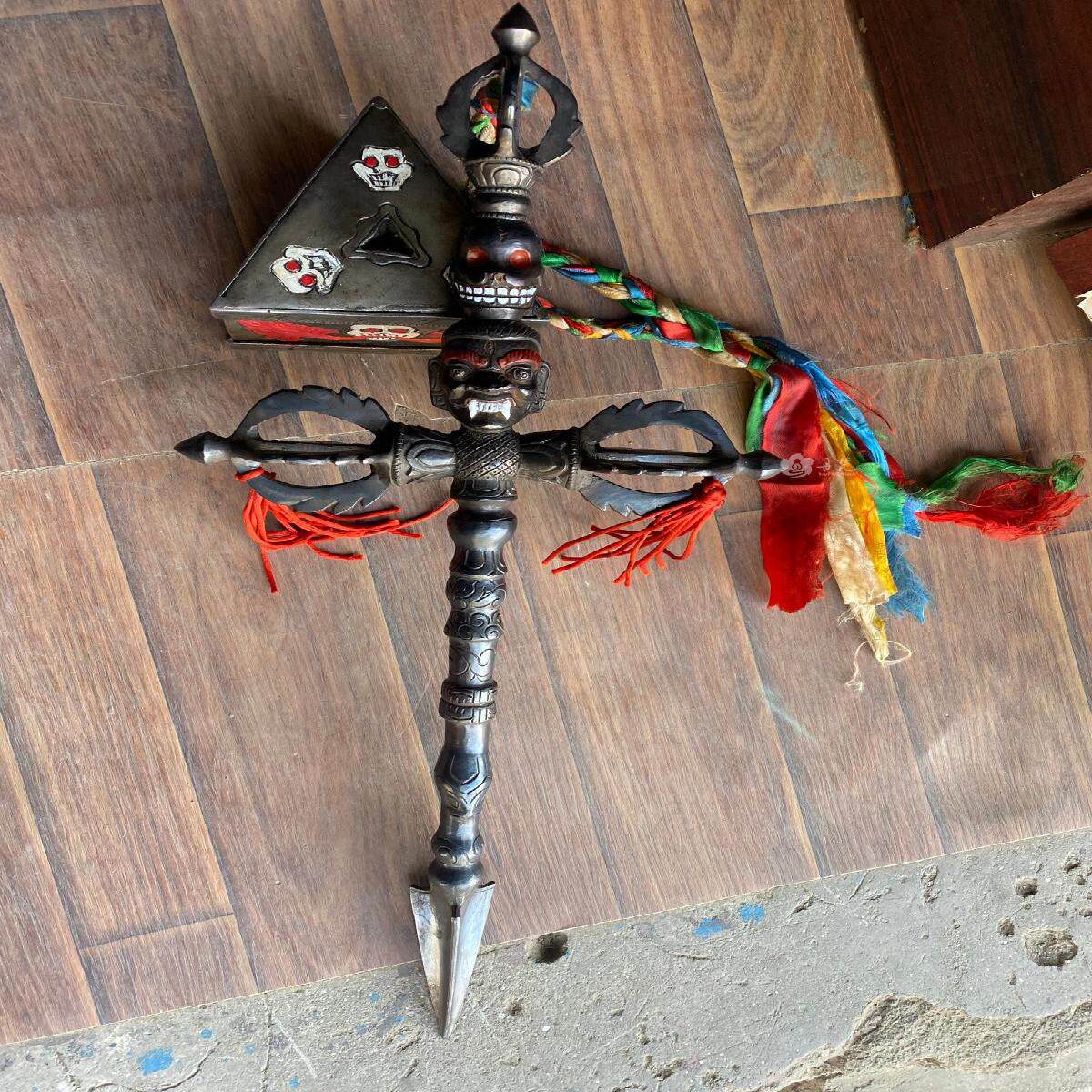 尼泊尔十字金刚杵法器纯手工寒铁金刚杵带底座多杰dorjee长度63cm