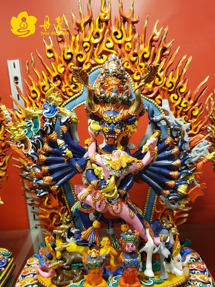 尼泊尔全鎏金彩绘双身大威德雕像摆件大威德金刚雕像西藏古代铜雕