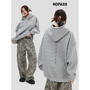 「铆钉脊骨刺绣连帽卫衣」宽松加绒帽衫 NOPASS 国潮情侣原创美式