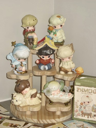 泡泡玛特新品dimoo星期八好大儿盲盒收纳实木阶梯展示架diy造景盒