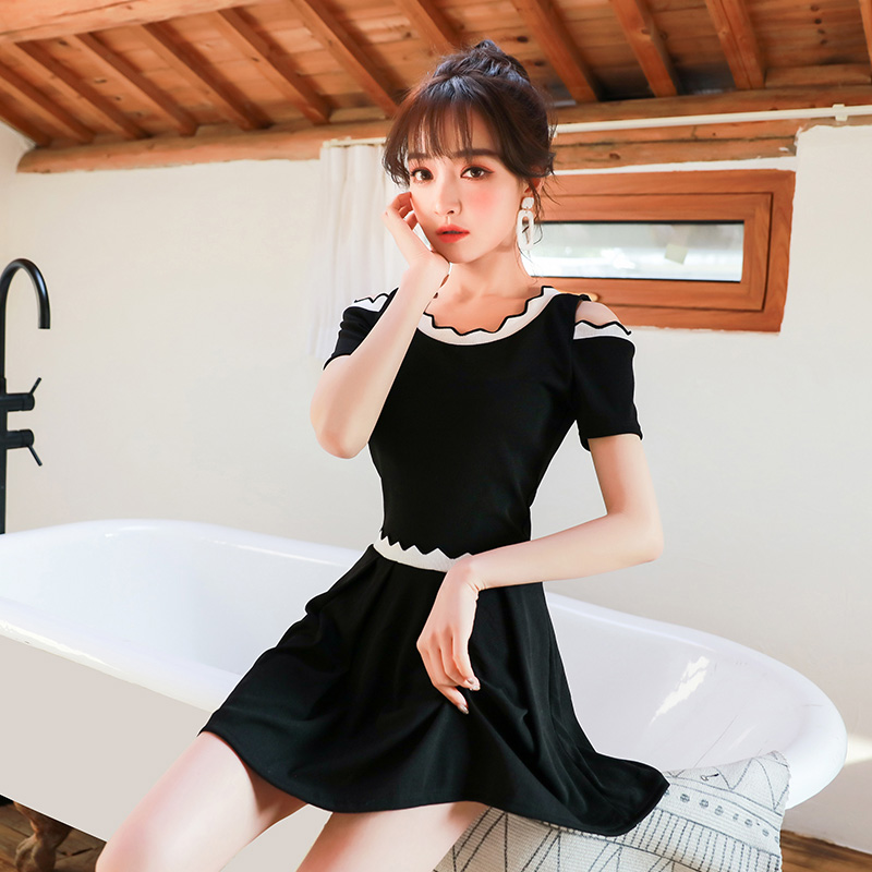 泳衣女遮肚显瘦2019新款连体保守仙女范ins风性感大码温泉游泳衣限时抢购