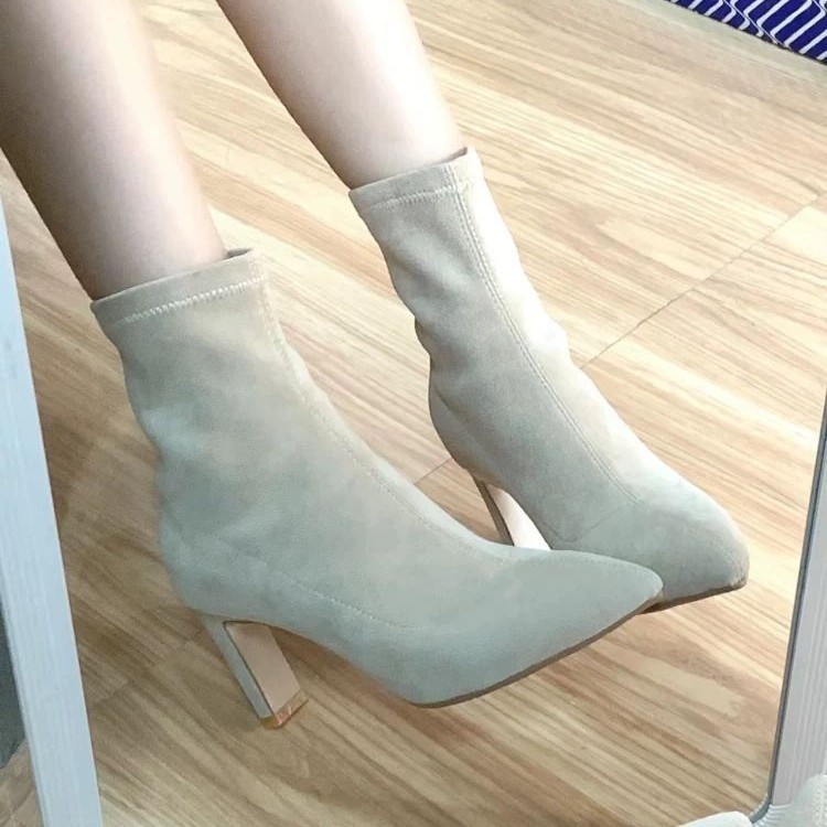 绒面尖头瘦瘦靴子2025新款爆款秋冬百搭高跟短靴粗跟杏色单靴子女