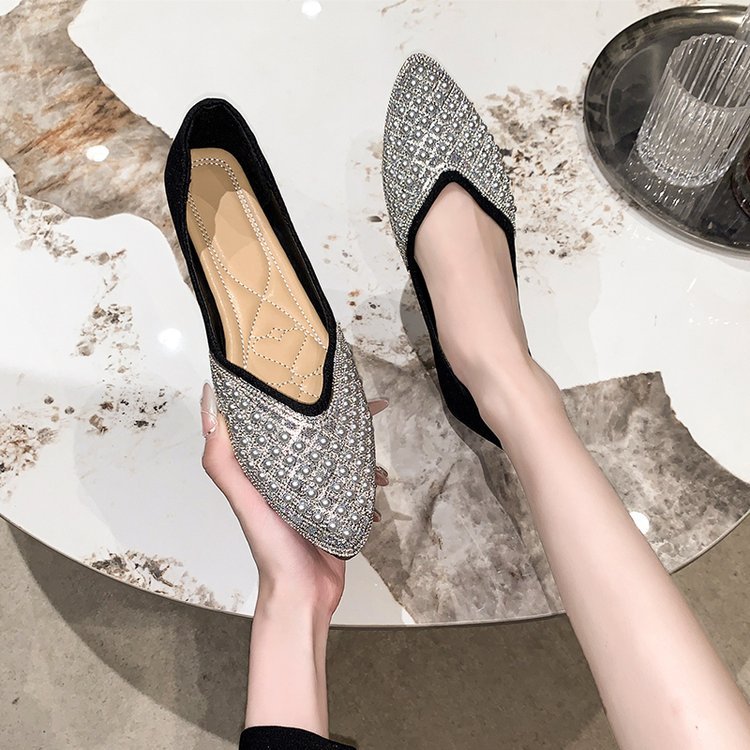 珍珠钻单鞋女夏款平底2024新款仙女浅口瓢鞋软底大码女鞋41一43