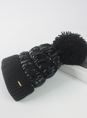 出口日单秋冬季羽丝绒帽子女户外防风保暖帽冬时尚显瘦大毛球帽女