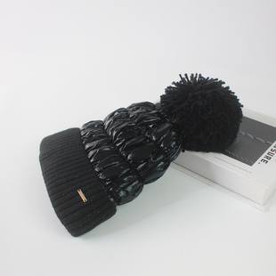 出口日单秋冬季羽丝绒帽子女户外防风保暖帽冬时尚显瘦大毛球帽女