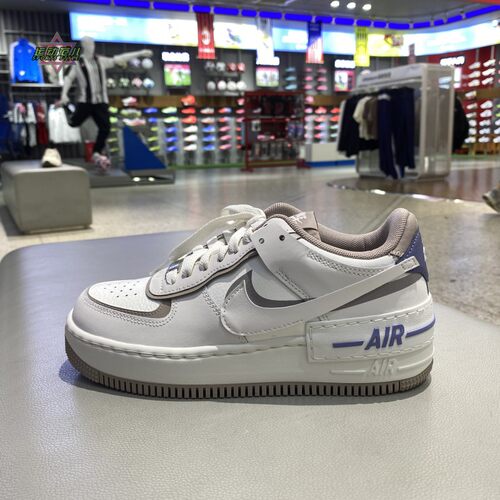 款正品Nike耐克新款空军一号耐磨日常舒适女运动休闲板鞋IO7594