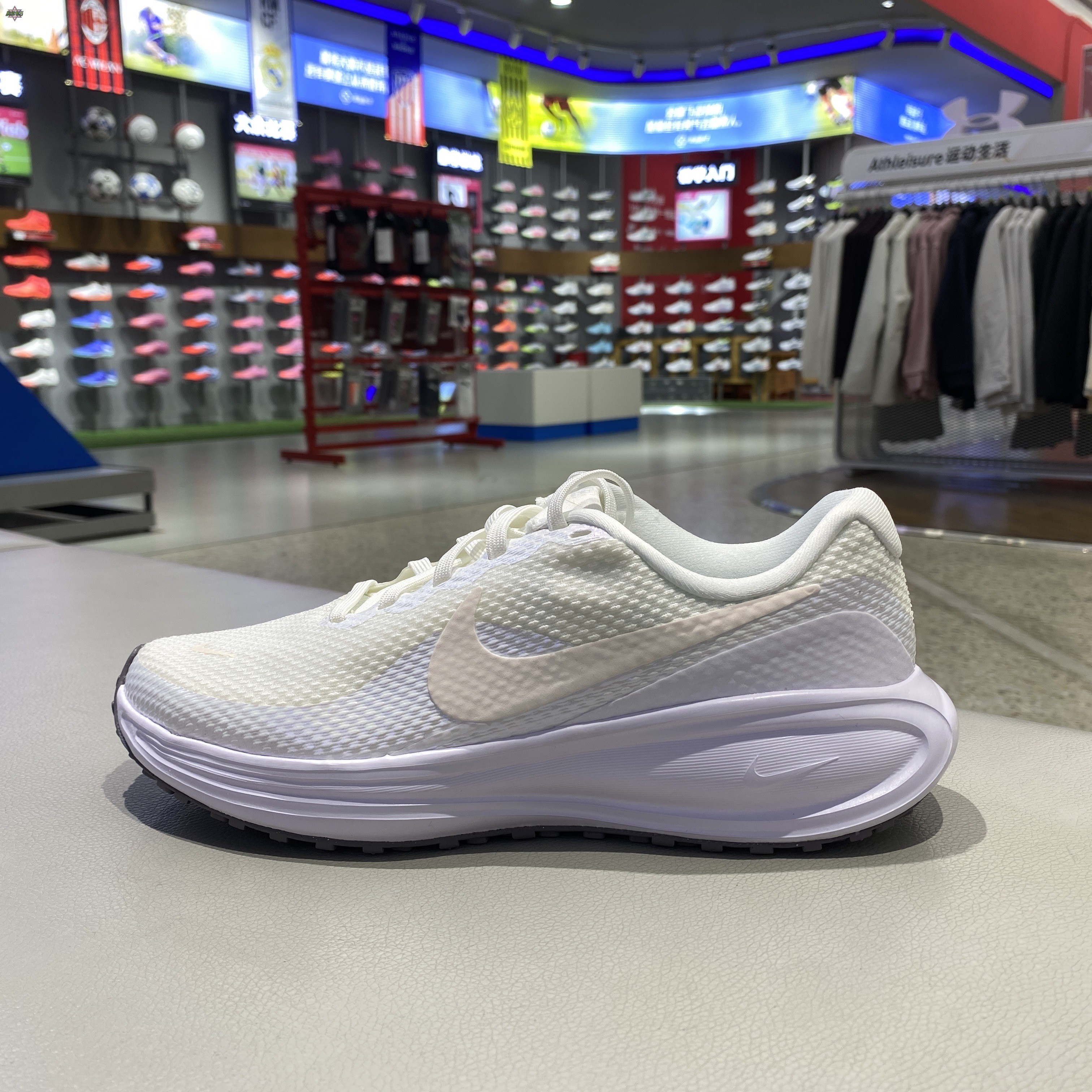 正品Nike耐克新款女鞋网面透气休闲运动训练缓震跑步鞋HJ8485