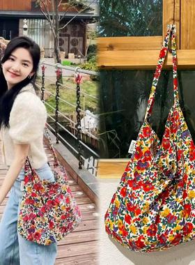 emis包包彩绘碎花帆布包章若楠同款白色大容量帆布袋单肩包女通勤