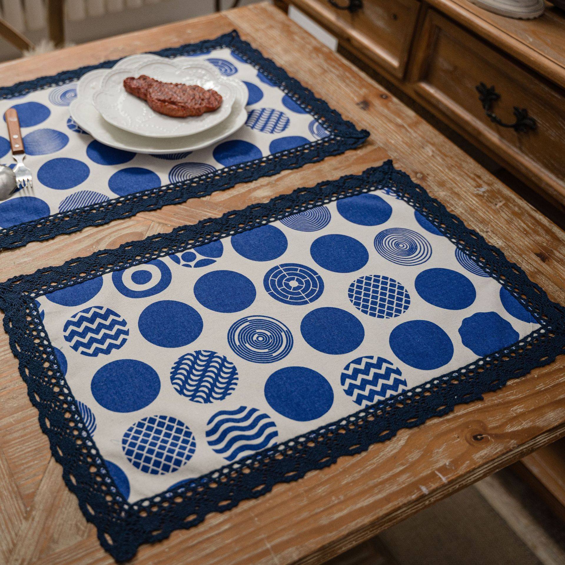 伊缦琪韵餐垫单层蕾丝花边圆形长方形装饰隔热几何印花单片装