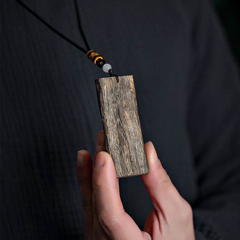 天然越南芽庄奇楠沉香吊坠随形棋楠无事牌挂件沉水级木质文玩把件