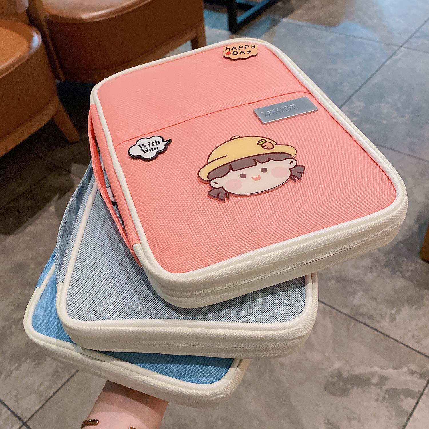 现货速发宝宝出生本家用资料卡包孕妇妈咪包