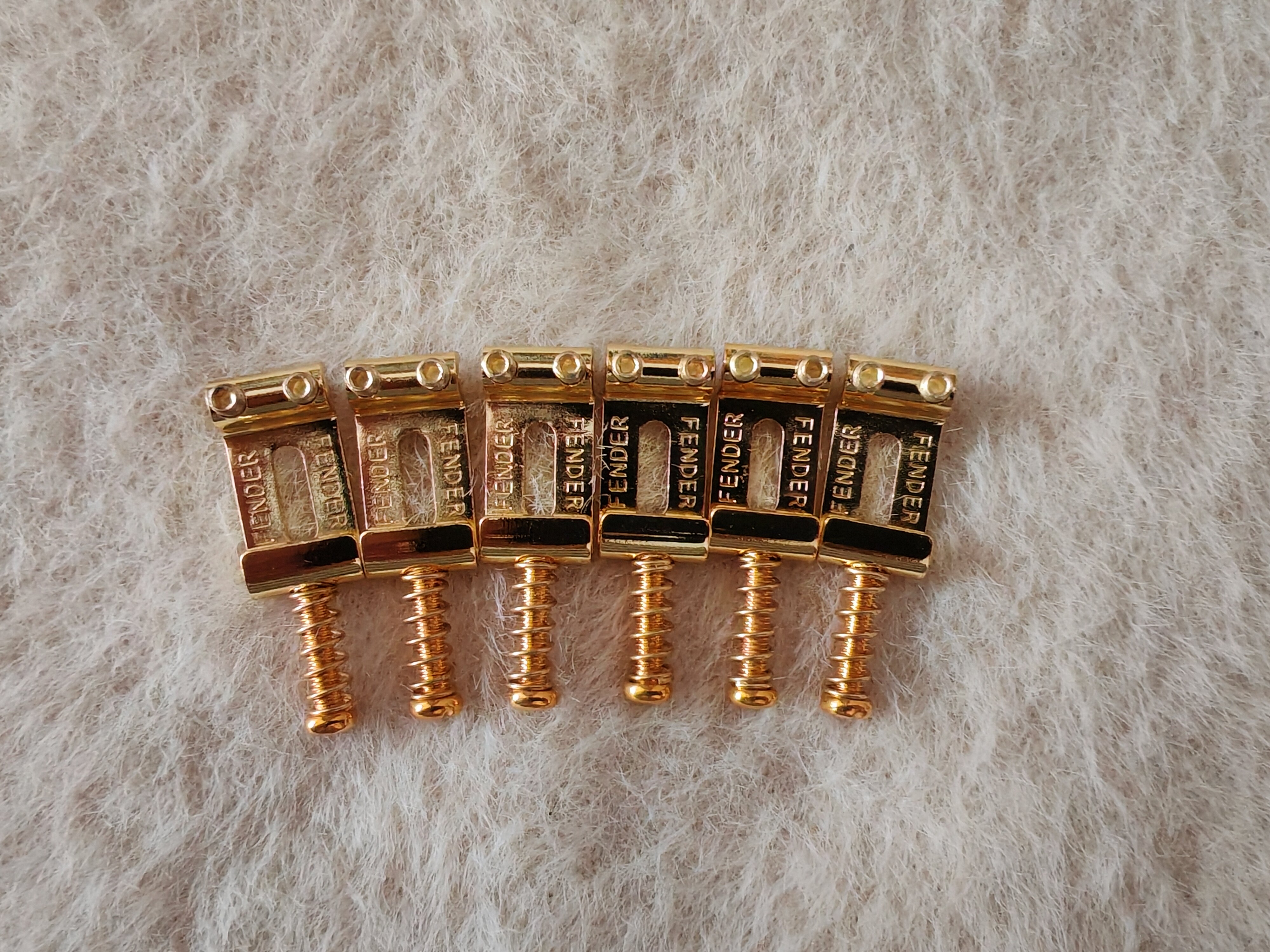 电吉他单摇颤音系统弦码鞍固定琴桥下弦条压弦块压弦条芬达钢印