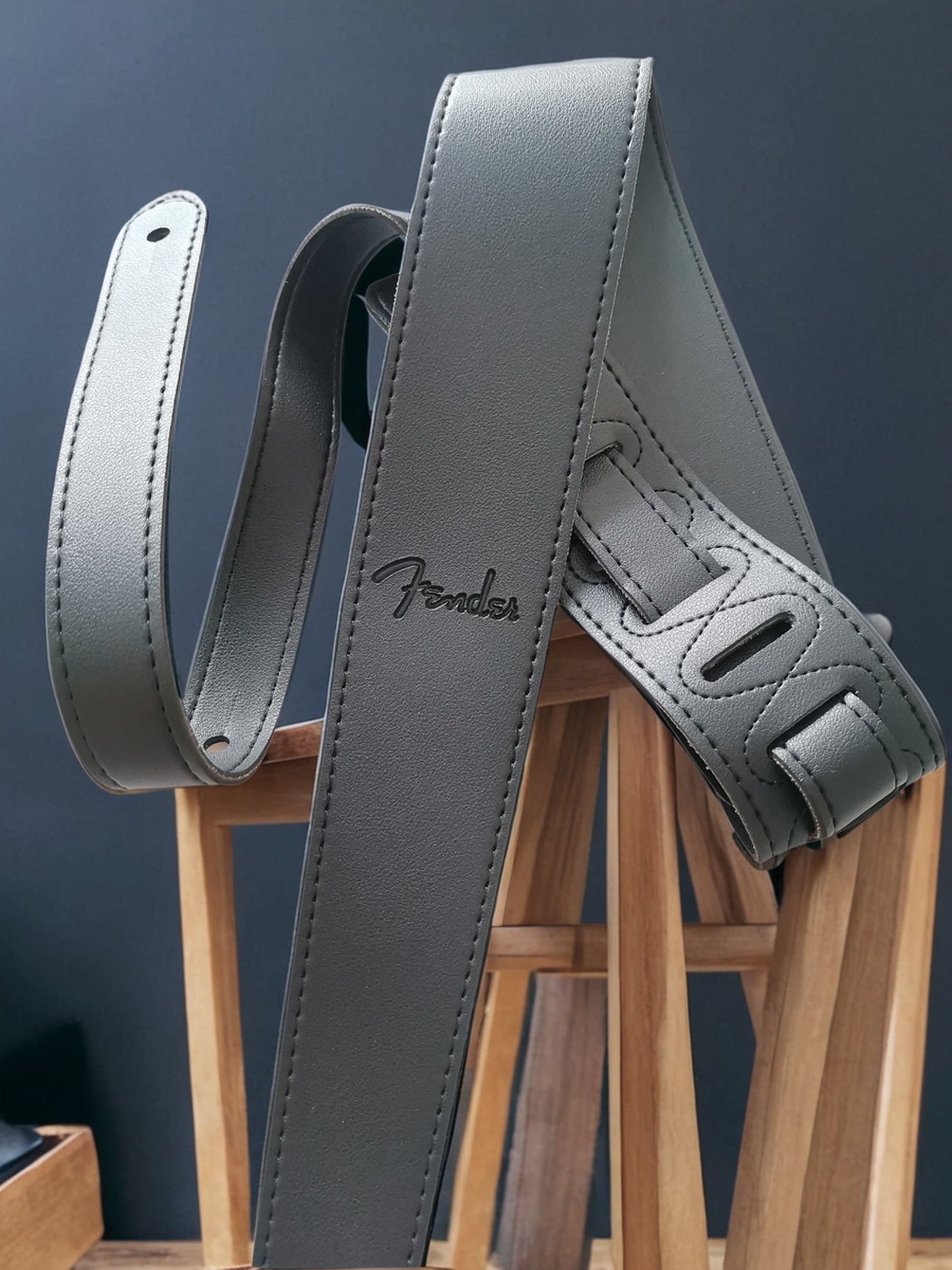 吉他背带 电吉他贝司背带电木吉他通用吉他吉他男女款经典肩带