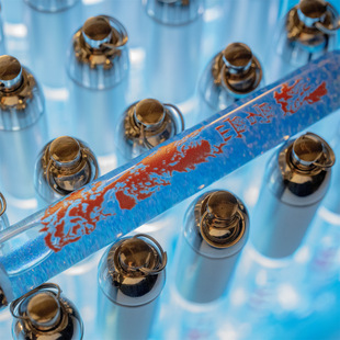 易烊千玺应援棒成品同款流沙光荧光棒明星礼品互换礼品自制