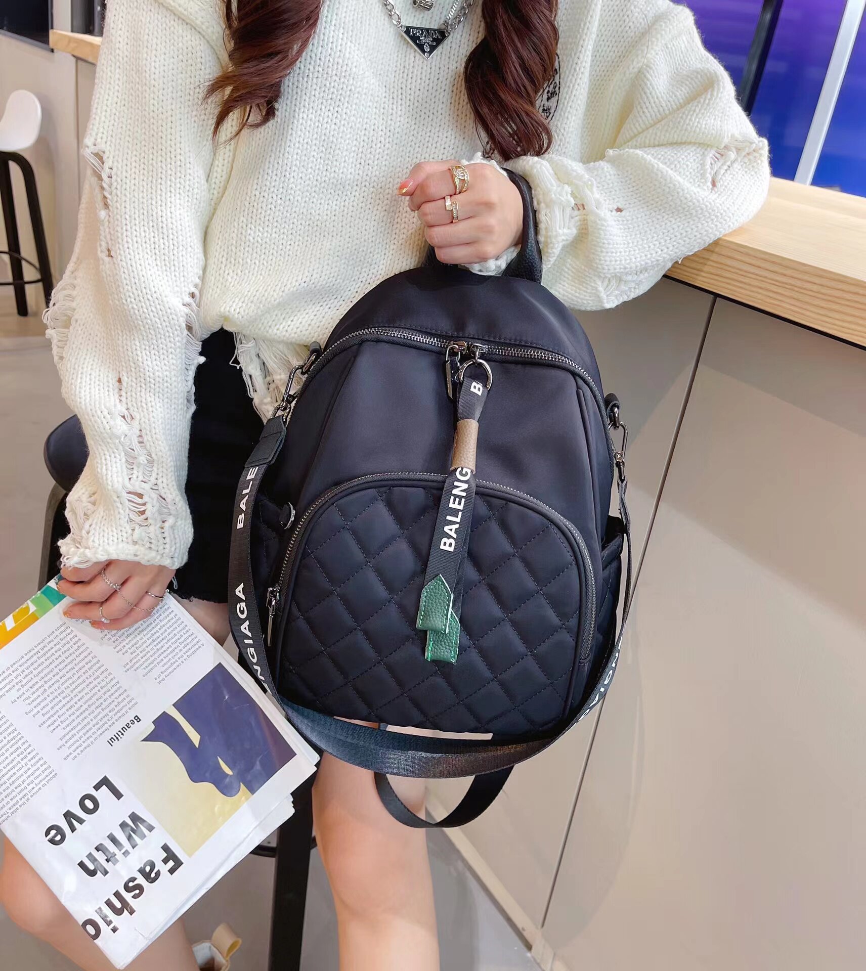双11上新质量耐用双肩包牛津布旅行包金尼路女青年两用黑色斜跨背