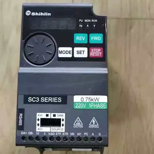 议价变频器SC3-021-0.75K 0.75KW220V实物图包好
