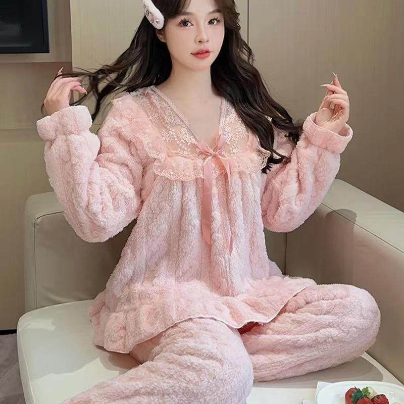 秋冬款学生网红ins蕾丝珊瑚绒睡衣女冬天加厚保暖大码家居服套装