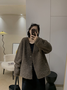 自穿 版型绝好袖捏褶设计感仿羊毛卷皮草外套皮毛一体大衣上衣女