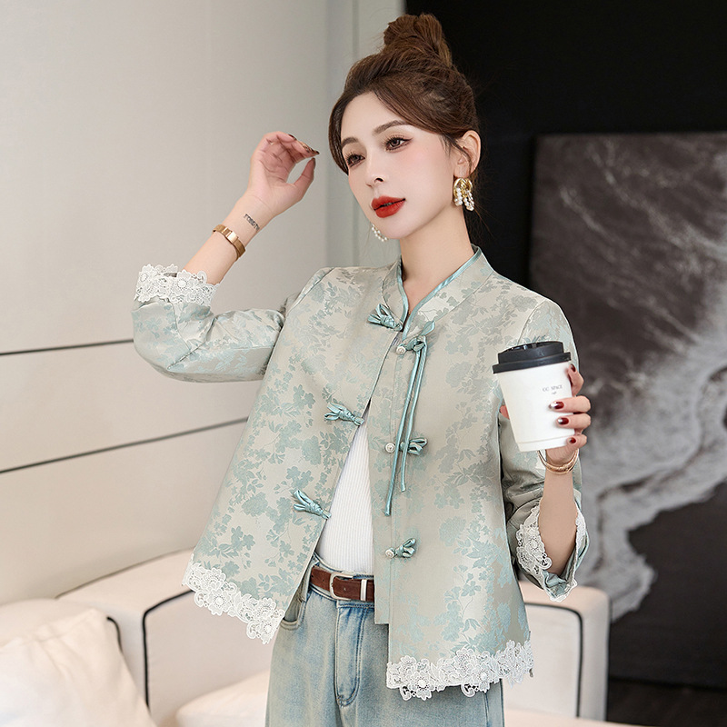 2025秋装新款新中式国风外套女短款蕾丝拼接盘扣立领气质春秋上衣