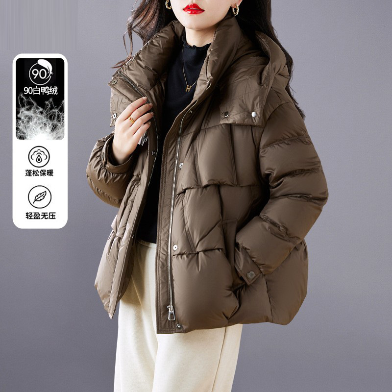 短款羽绒服女冬2025新款洋气时尚加厚保暖羽绒服女连帽面包服