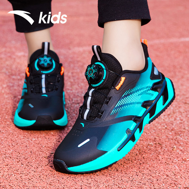 安踏童鞋儿童轻便缓震跑步鞋2025冬季新款男童旋转纽扣大童运动鞋