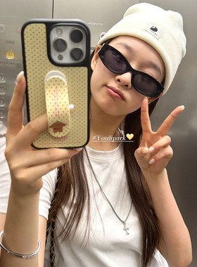 由里公园ins可爱奶黄色波点小狗创可贴支架15适用16pro苹果16ProM